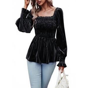 NEW EPRETTY my mysterious side velvet top in black